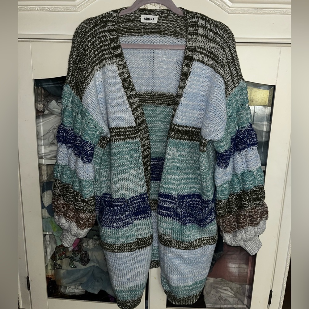 NWOT  boho chic cozy ADORA Women's Striped Cardigan size Large.